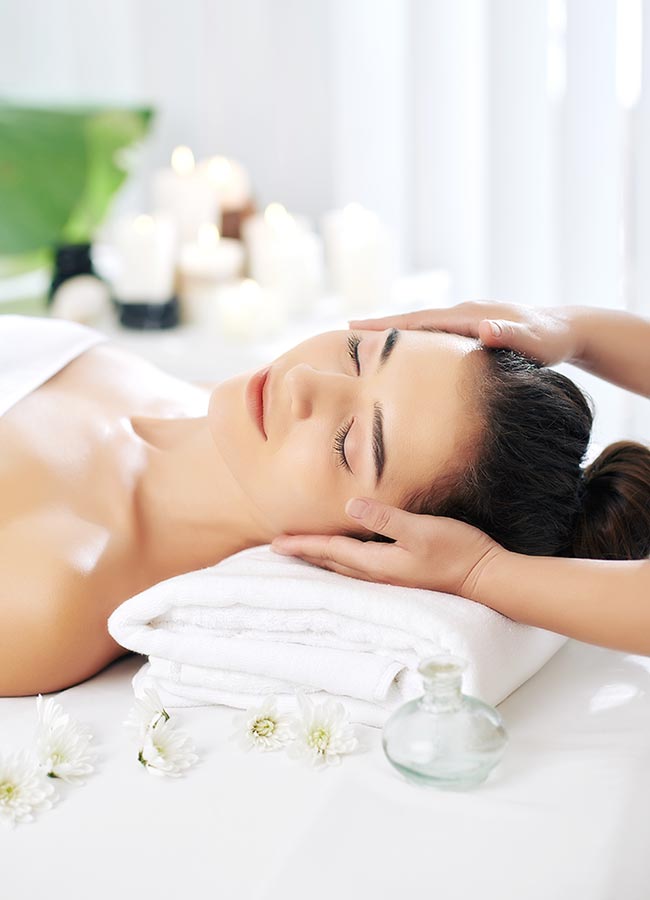 LA-BONA-NAIL-CARE-SPA-massage-20165